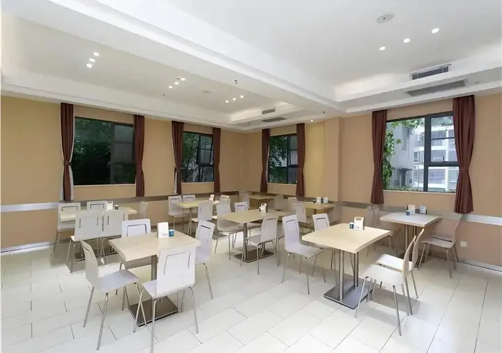 Джиангме: City Comfort Inn Jiangmen Xinhui Xiangshan Park