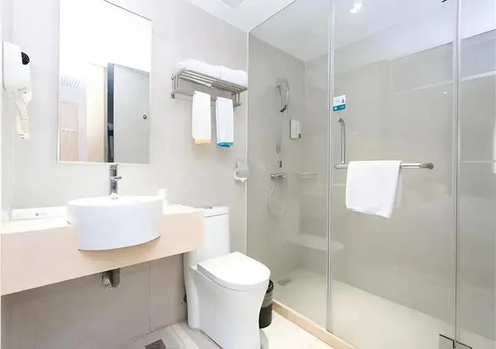Джиангме: City Comfort Inn Jiangmen Xinhui Xiangshan Park