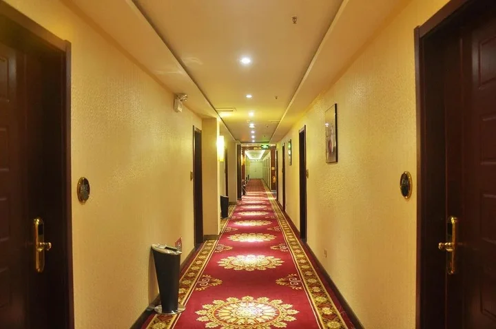 Тайюань: Yufujiang Fashion Business Hotel