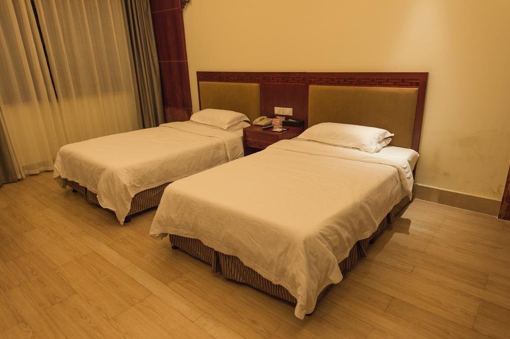 Хуаншань: Taohuatanpan Holiday Hotel
