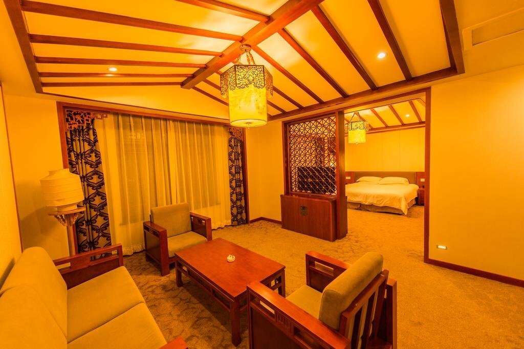 Хуаншань: Taohuatanpan Holiday Hotel