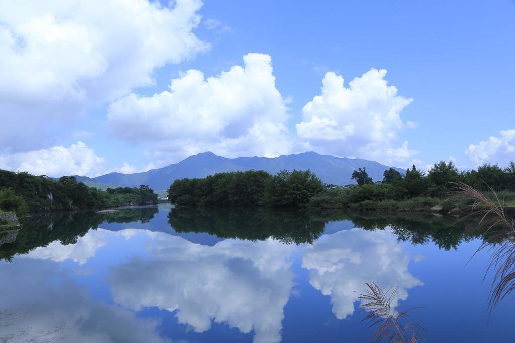 Хуаншань: Taohuatanpan Holiday Hotel