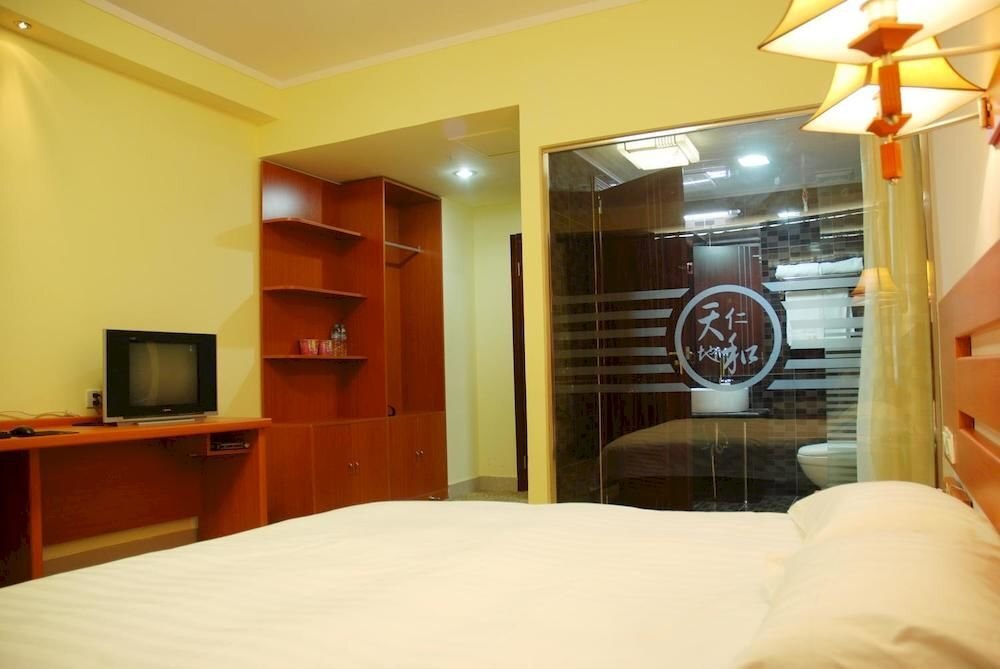 Tiandi Renhe Business Hotel — фото 1