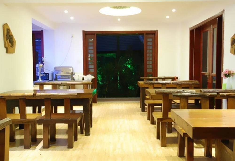 Цзинхун: Xishuangbanna Huan nan in