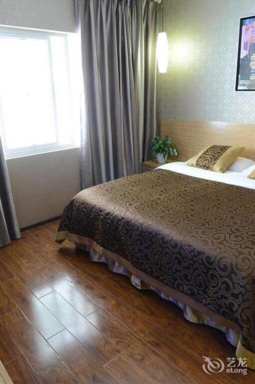 Цзинхун: Xishuangbanna Harbour Side International Hotel