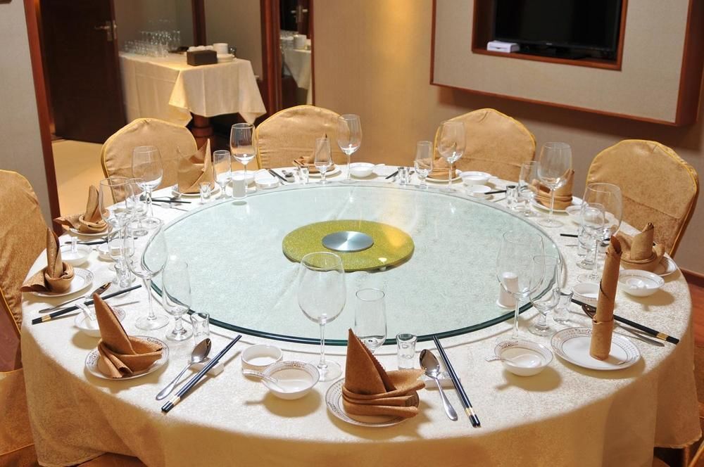 Цзинхун: Xishuangbanna Harbour Side International Hotel