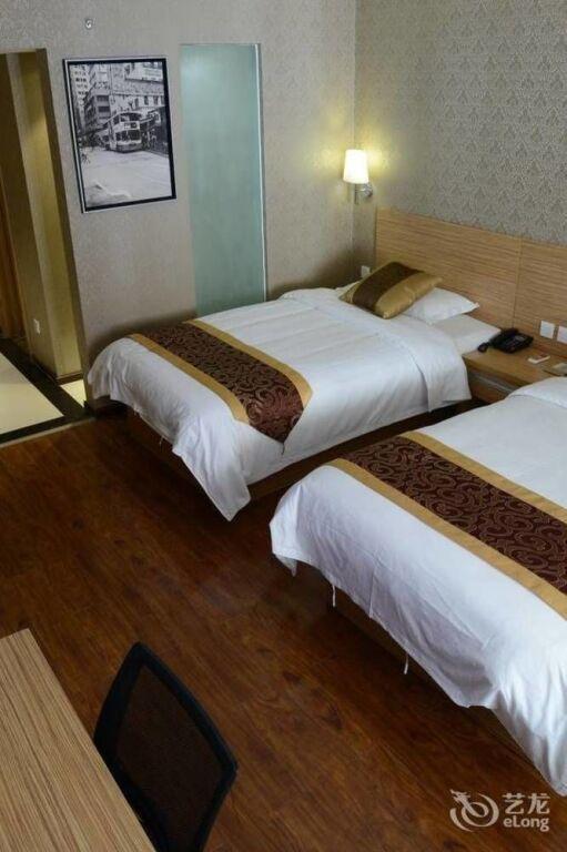Цзинхун: Xishuangbanna Harbour Side International Hotel
