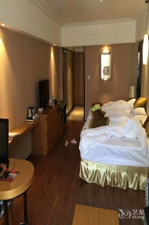 Цзинхун: Xishuangbanna Harbour Side International Hotel