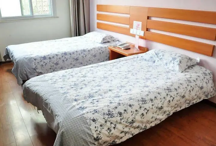 Цзинань: Tiandi Renhe Business Hotel Jing'er