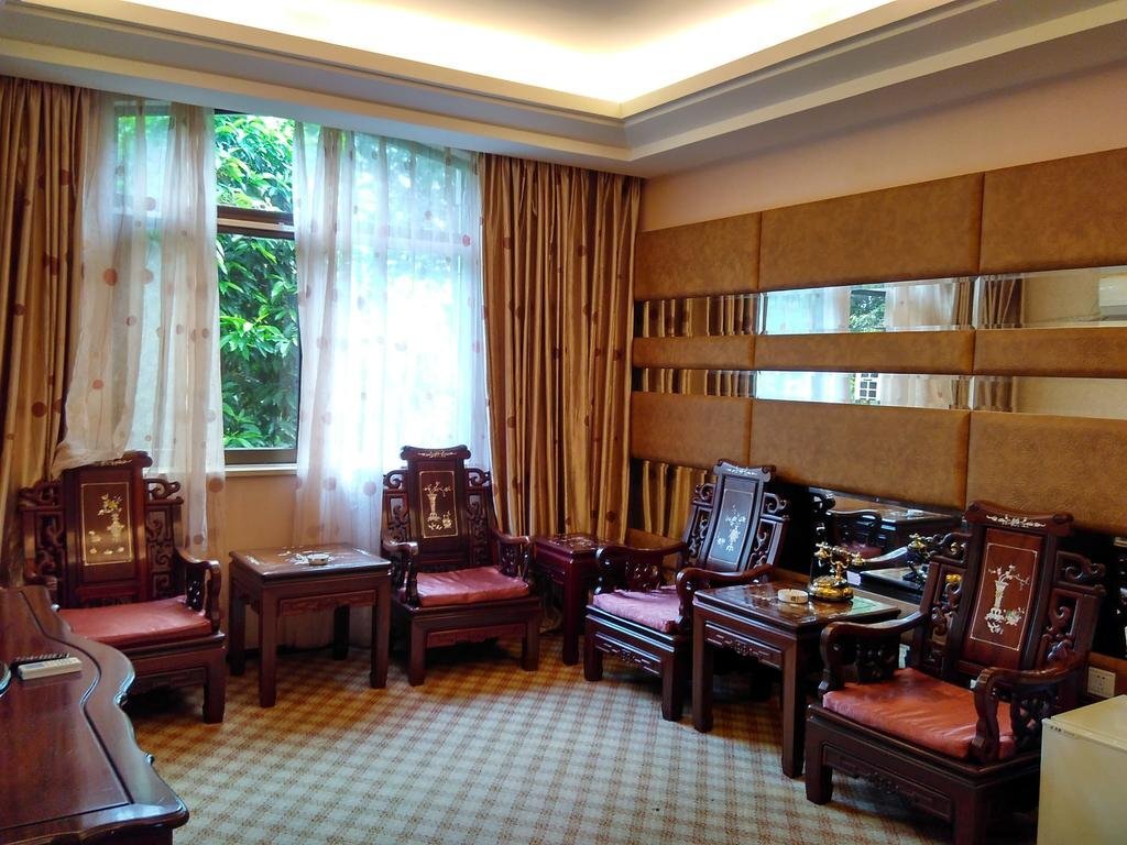 Лешан: Emei Mount Xiuhu Holiday Resort