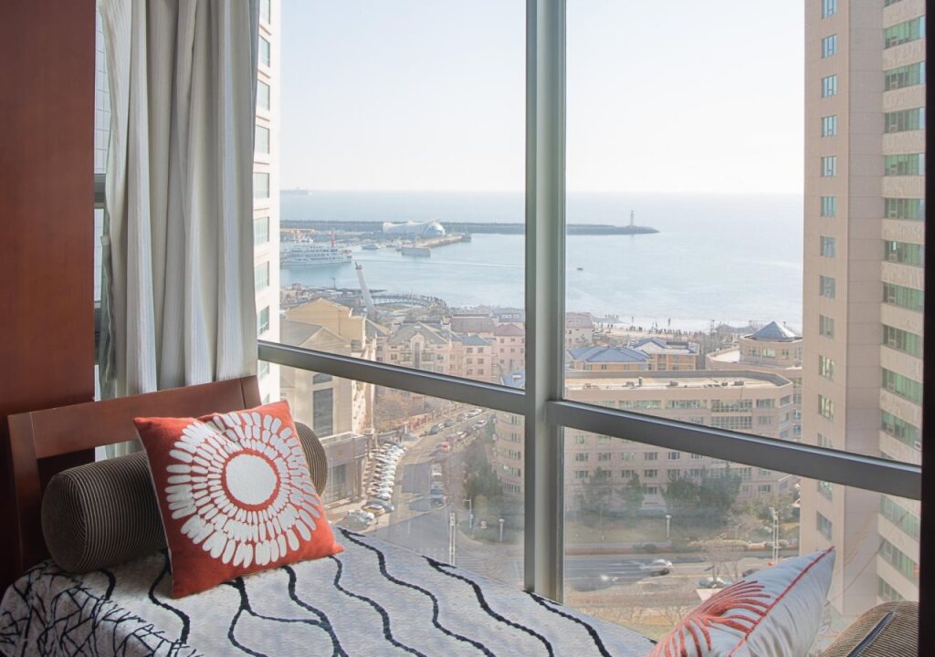 Циндао: QingDao JinShan We Holiday Apt Olympic C