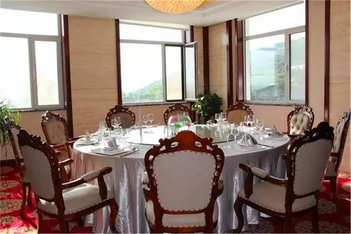 Тайан: Tai'an Lijing Cherry Orchard Hotel