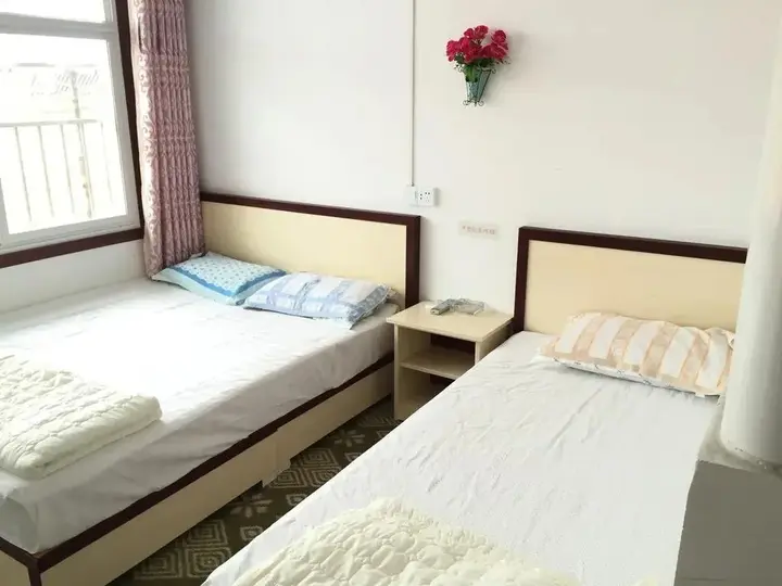 Жичжао: Rizhao Shenglong Fishermans Hotel