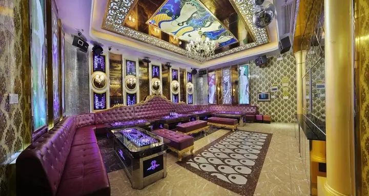 Шаогуань: Huacheng International Hotel