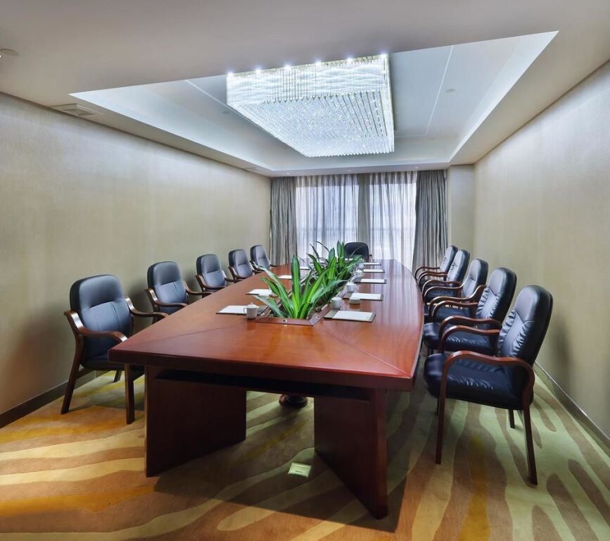 Шаогуань: Huacheng International Hotel