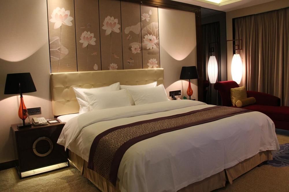 Шаогуань: Huacheng International Hotel