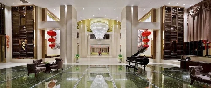 Шаогуань: Huacheng International Hotel
