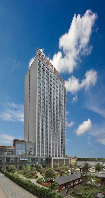 Шаогуань: Huacheng International Hotel