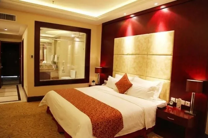 Шицзячжуан: Shijiazhuang Shen Zhou 7 Star Hotel