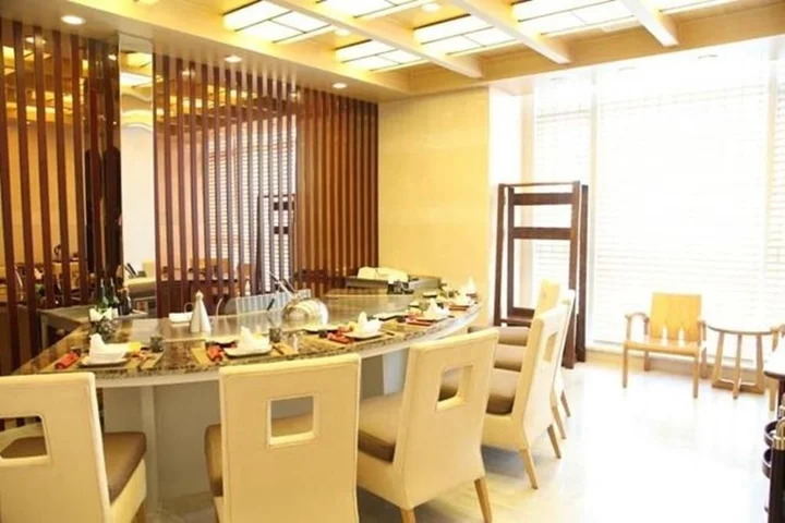 Шицзячжуан: Shijiazhuang Shen Zhou 7 Star Hotel