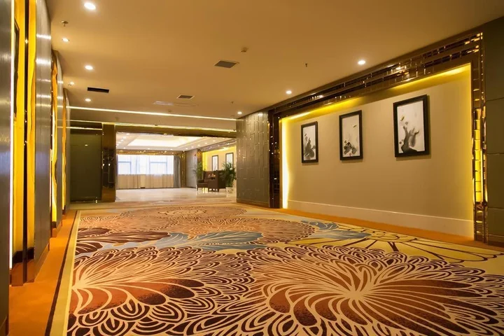 Юньфу: Darise Hotel Dongfang Time Square