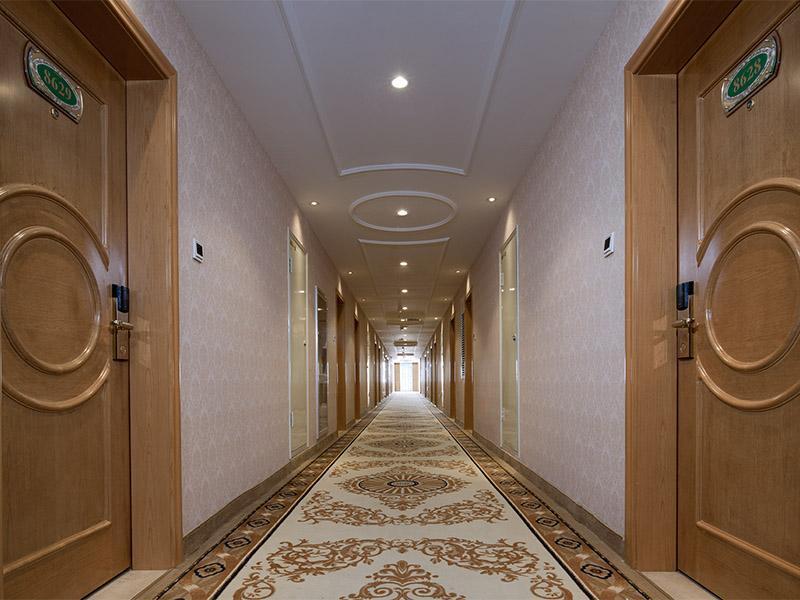 Хух-Хото: Vienna Hotel Inner Mongolia Hohhot Railway Station Gongzhufu Metro Station
