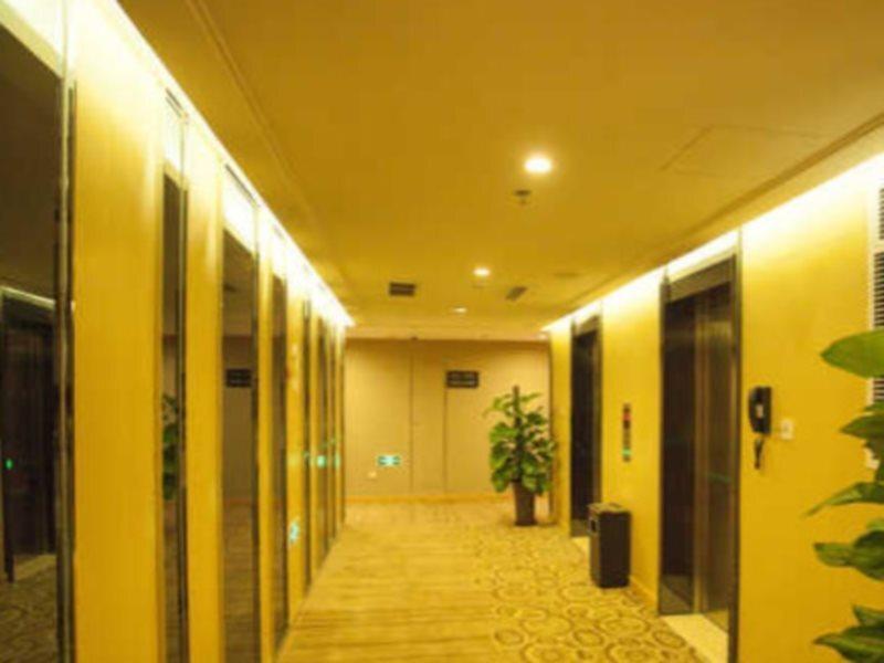 Чжэнчжоу: Jinjiang Metropolo Hotel Zhengzhou Erqi