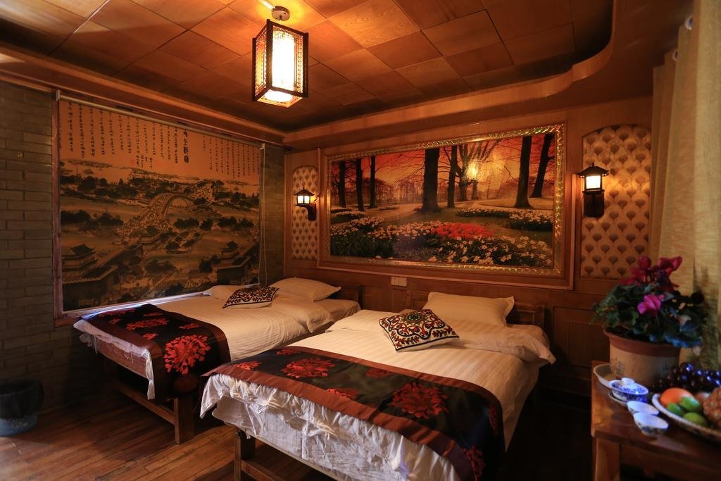 Лицзян: Lijiang Shiwai Taoyuan Inn