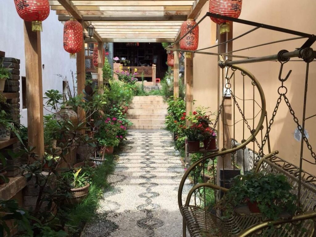 Лицзян: Lijiang Taimeilishe Inn