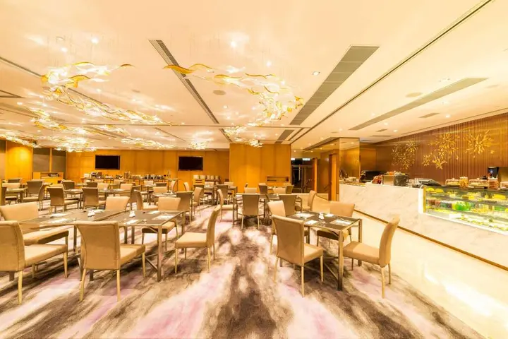Гонконг: Kowloon Harbourfront Hotel