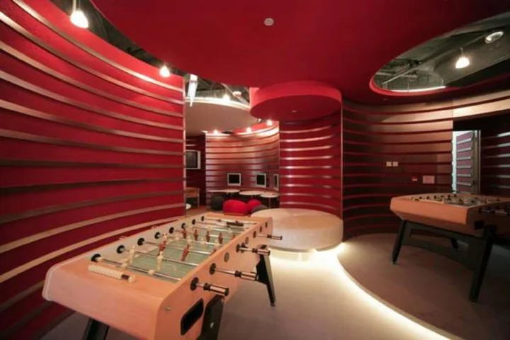 Гонконг: Kowloon Harbourfront Hotel