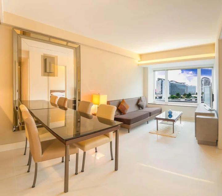 Гонконг: Kowloon Harbourfront Hotel