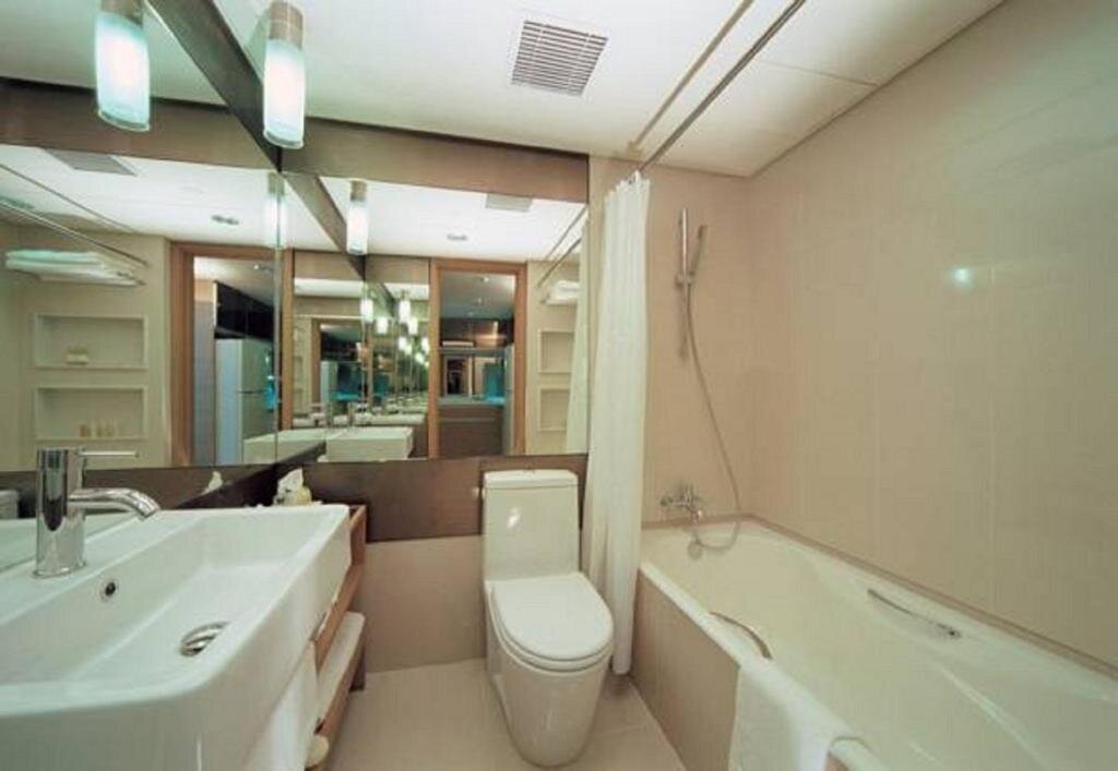 Гонконг: Kowloon Harbourfront Hotel