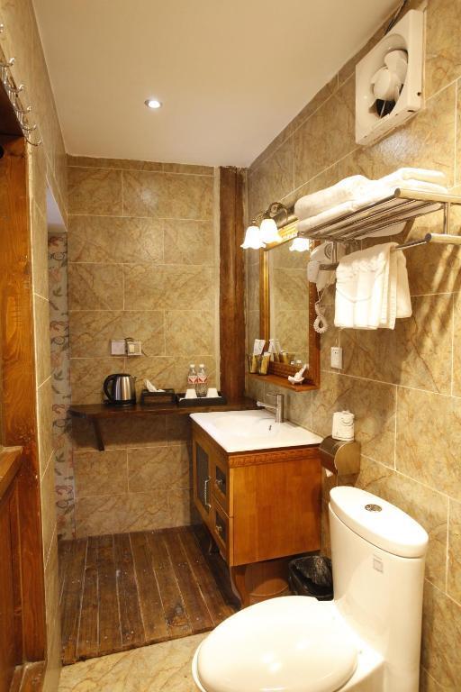Шангри-Ла: Good Journey Inn