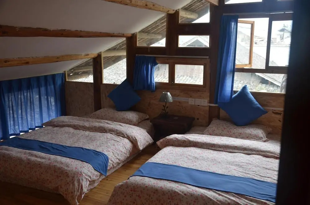 Чжаосин: Zhaoxing Ruyuan Family Inn