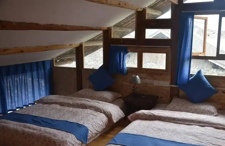 Чжаосин: Zhaoxing Ruyuan Family Inn