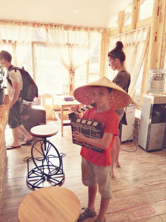 Чжаосин: Zhaoxing Ruyuan Family Inn