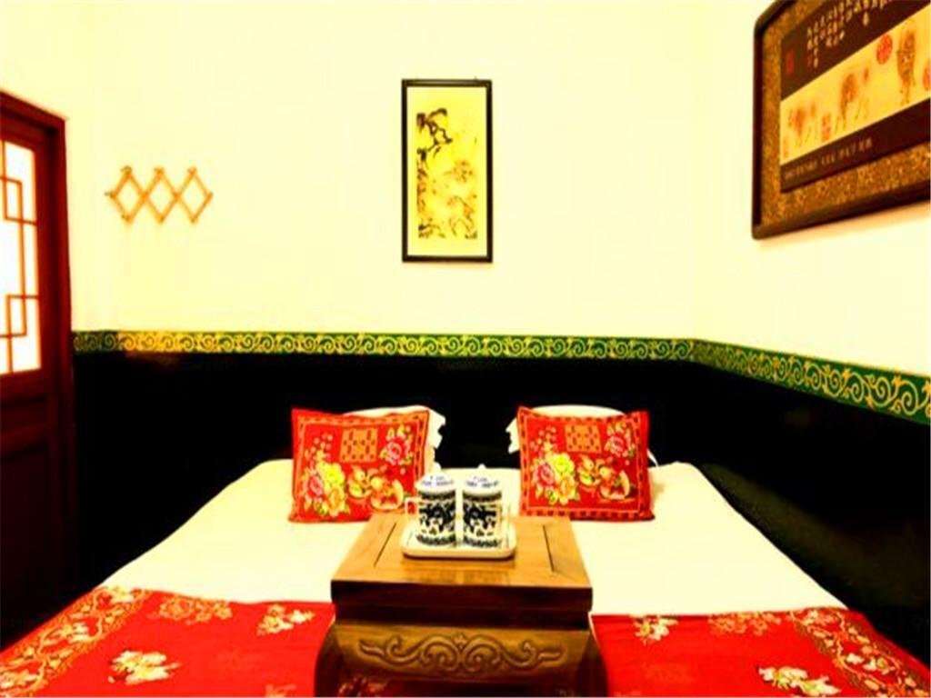 Цзиньчжун: Pingyao Renhetai Inn