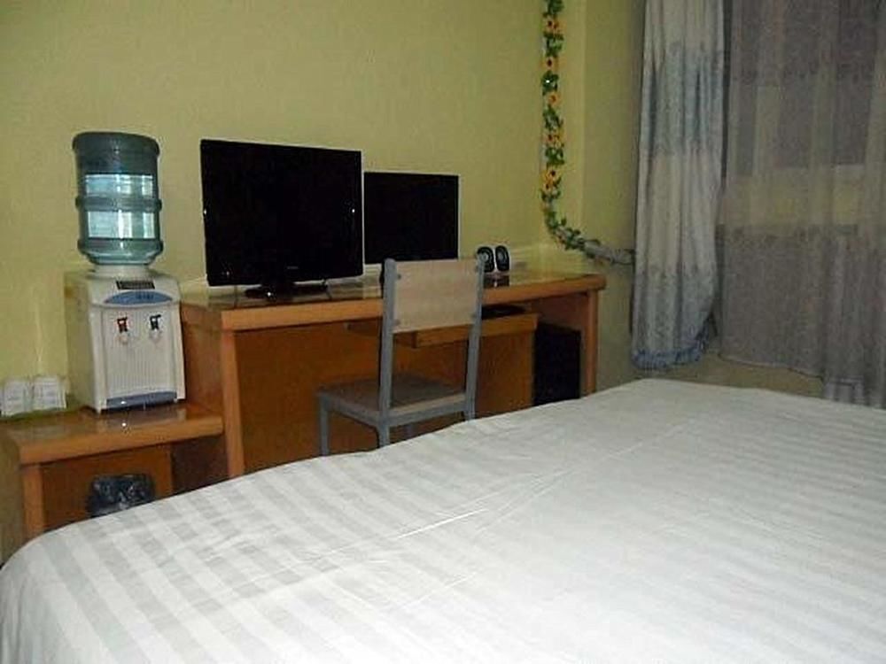 Баодин: Jinghua Hotel Dingzhou Railway Station