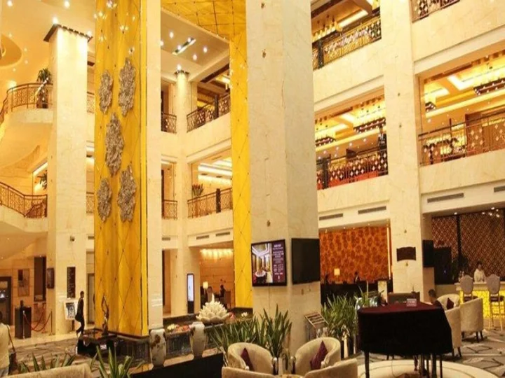 Синъи: Fortune International Hotel