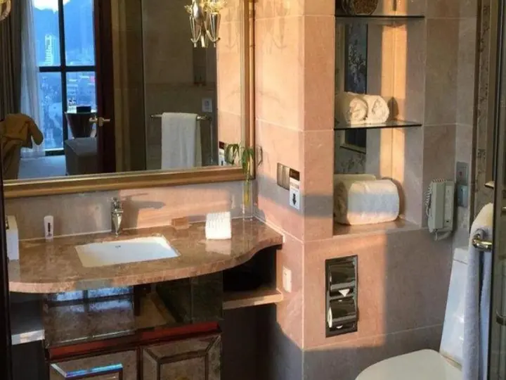 Синъи: Fortune International Hotel