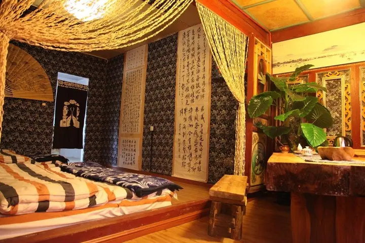Шангри-Ла: Muzi Inn