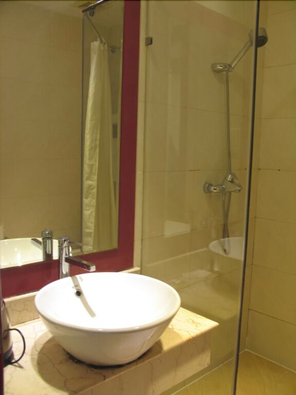 Цзиньцзэ: Jindian Hotel