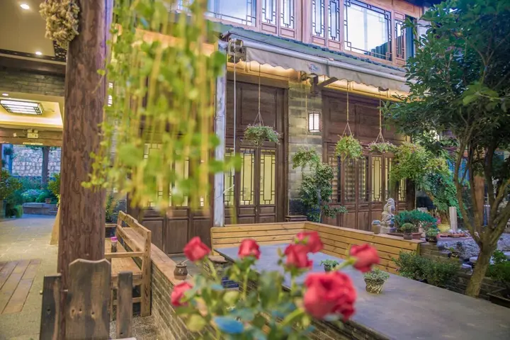Лицзян: Lijiang Yongli Five Yard