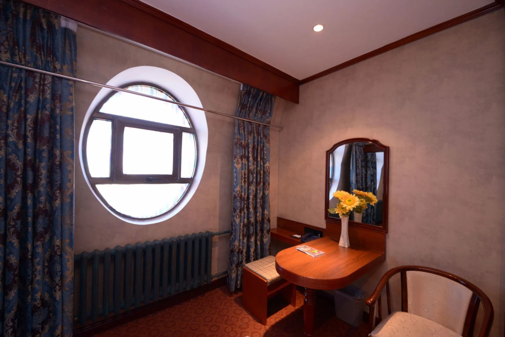 Харбин: Bremen Hotel Harbin Train station