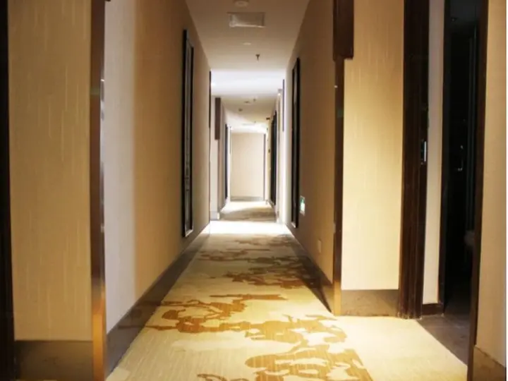 Шэньян: James Joyce Coffetel Hotel Shenyang Railway Station Taiyuan South Street
