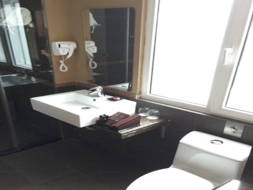 Шэньян: James Joyce Coffetel Hotel Shenyang Railway Station Taiyuan South Street