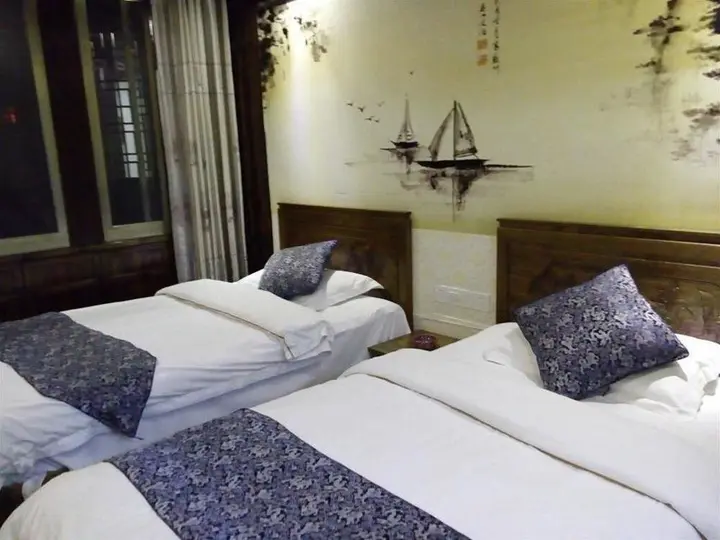 Шанхай: Zhouzhuang Shuangqiao Jubaoxuan Riverside Garden Inn