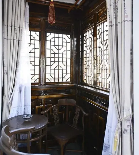 Шанхай: Zhouzhuang Shuangqiao Jubaoxuan Riverside Garden Inn