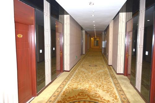 Хулун-Буир: Xiushan International Hotel Bidebao Art Square